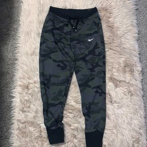 Nike joggers